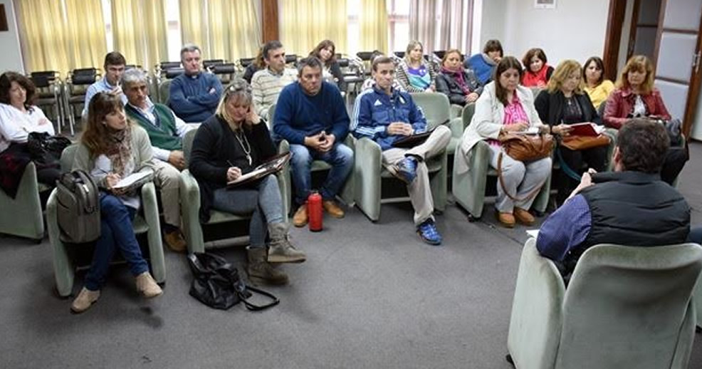 Convocatoria por la Educacion y SUM para Instituciones