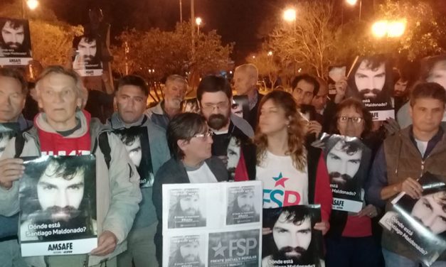 Marcha reclamando la aparición con vida de Santiago