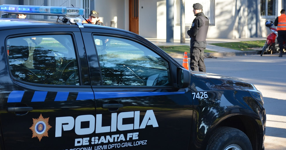 En Firmat un hombre fue detenido por agredir y amenazar a personal policial que realizaba control vehicular