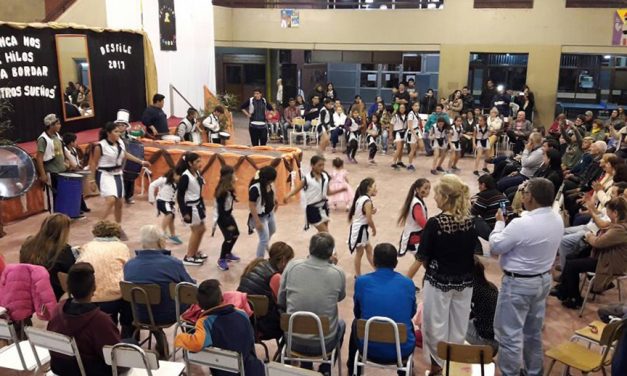 Desfile Educativo en la Escuela Técnica de Rufino