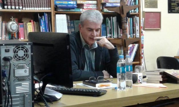 El Profesor Alberto Giordano presentó su libro