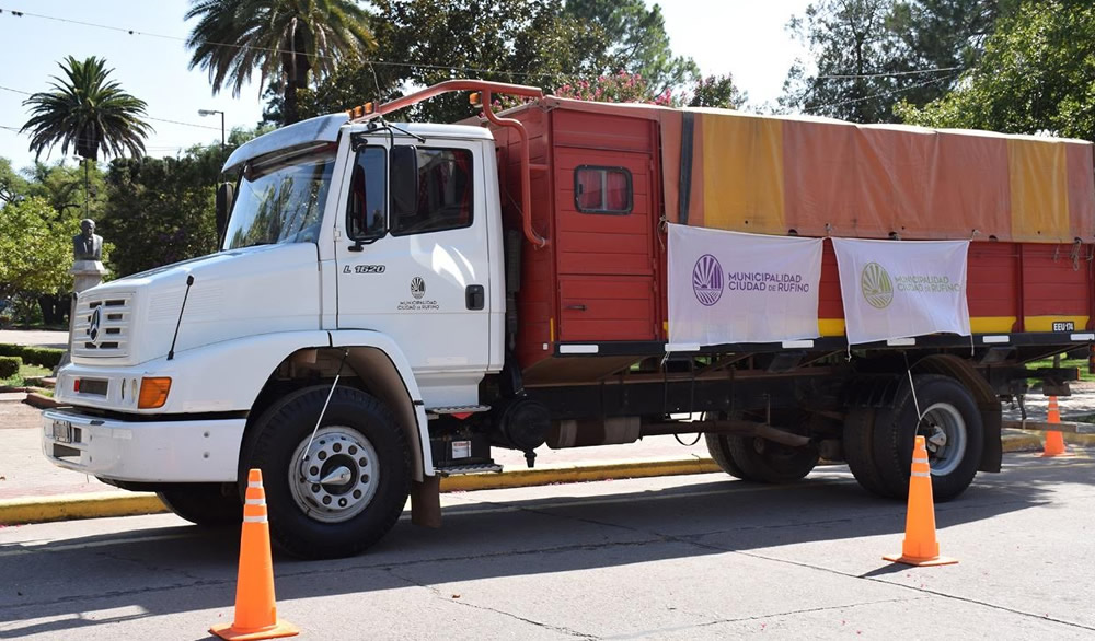 Compra de un nuevo camión para la hormigonera de Rufino
