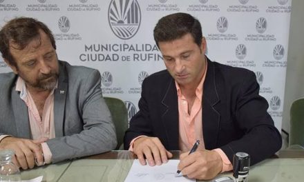 Firma de convenio buzones de la vida