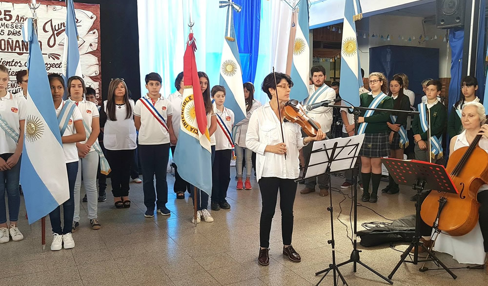 El Senador Enrico presente en el aniversario de Escuela 171