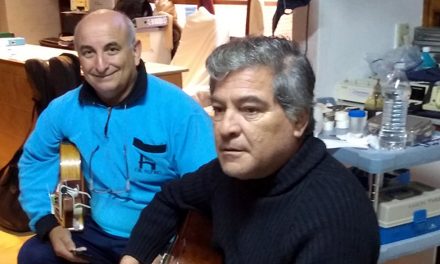 Artistas rufinenses visitaron con su música a pacientes de Diálisis