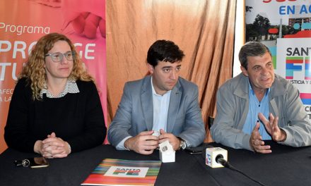 En Rufino entregaron tablets y otros elementos adquiridos con la subasta de bienes decomisados