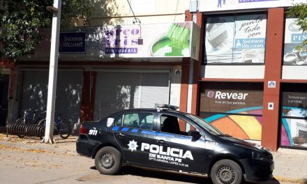 Clausuraron una pinturería que se encontraba abierta al público