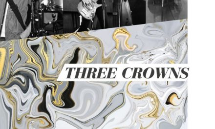 “THREE CROWNS” este sábado en Más Cultura X Vos