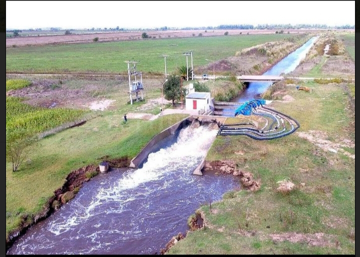 LISANDRO ENRICO PIDE POR LA REGULACIÓN, EL MANTENIMIENTO Y LA VIGILANCIA DE LAS ESTACIONES DE BOMBEO DE LA LAGUNA DE MELINCUÉ