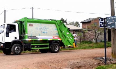 Paro y movilización de trabajadores municipales en Rufino