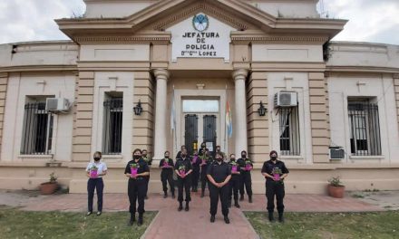 Agasajo a madres policías en su Día