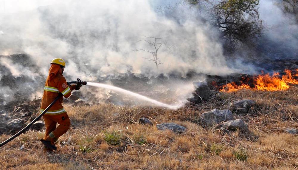 Alerta Amarilla por los Incendios Forestales en Córdoba, Bomberos de Rufino podrían ser convocados