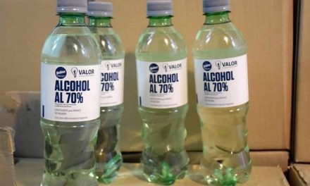 El municipio recibió donación de alcohol sanitizante