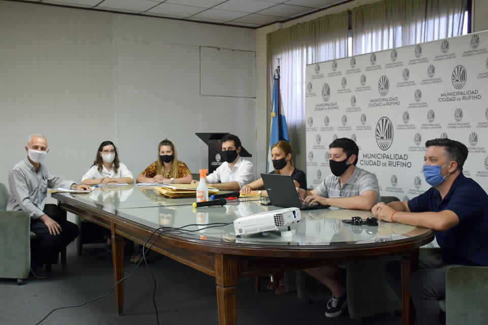 Apertura de sobres de licitación de terrenos