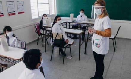 Santa Fe propone iniciar clases el 15 de marzo