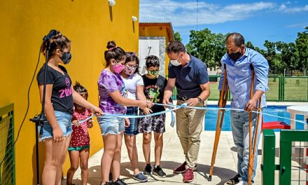 En Lazzarino inauguraron la primera pileta comunal