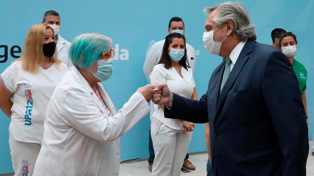 El Gobierno pagará un bono durante tres meses a 740.000 trabajadores de la salud