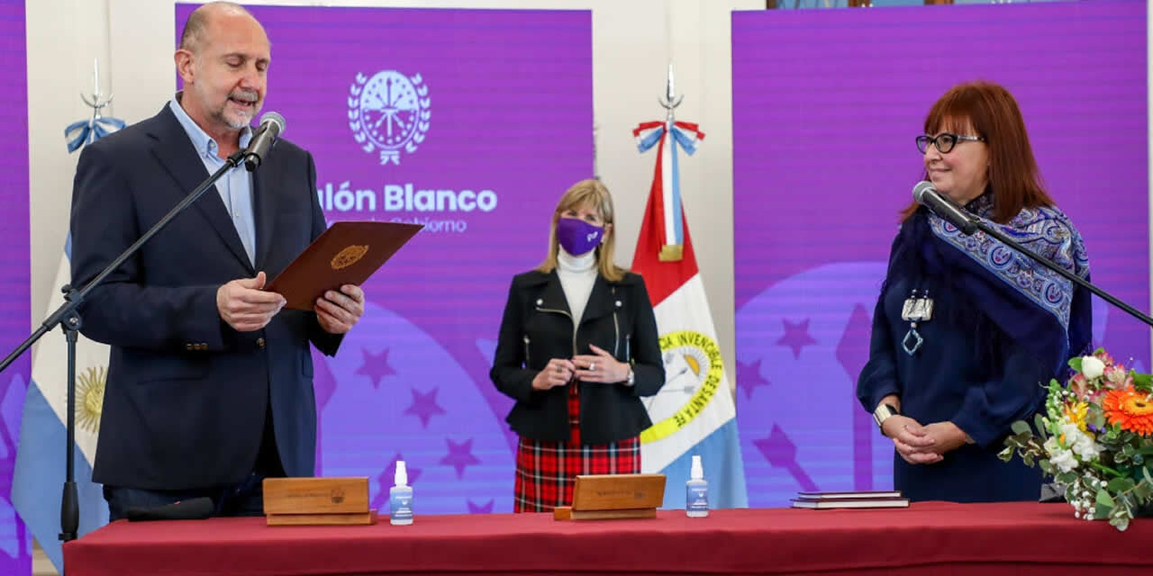 Perotti tomó juramento a la nueva ministra de Igualdad, Género y Diversidad, Celia Arena