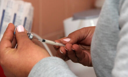 Santa Fe comenzará a vacunar contra el Covid a menores de 12 a 17 años con factores de riesgo