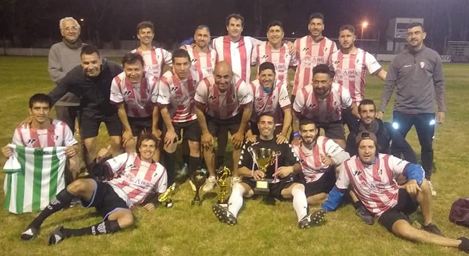 Senior de Sportivo Ben Hur clasificaron para la final en Río Cuarto