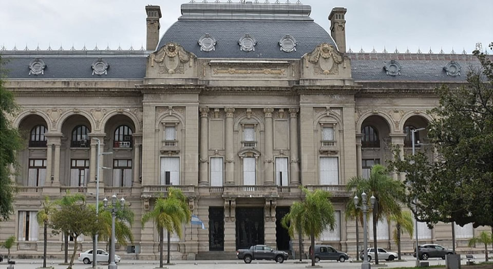 La Provincia ofreció una mejora salarial del 17% en tres cuotas