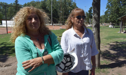 Liliana Rostom del ministerio de infraestructura visitó la obra del parque de Rufino