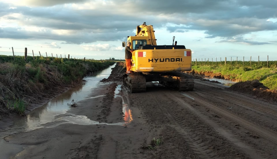 La provincia asignará 4,5 millones de pesos a Rufino para reparar caminos rurales afectados por las lluvias