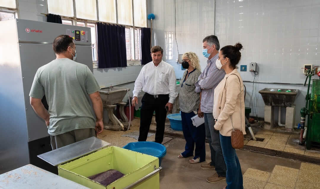 Lattanzi junto a la concejal Gisela Reinoso dialogaron con autoridades del Samco local