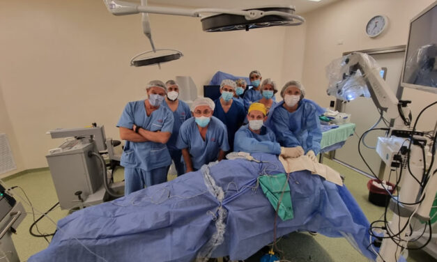 Se realizó el primer implante coclear en el CEMAFE