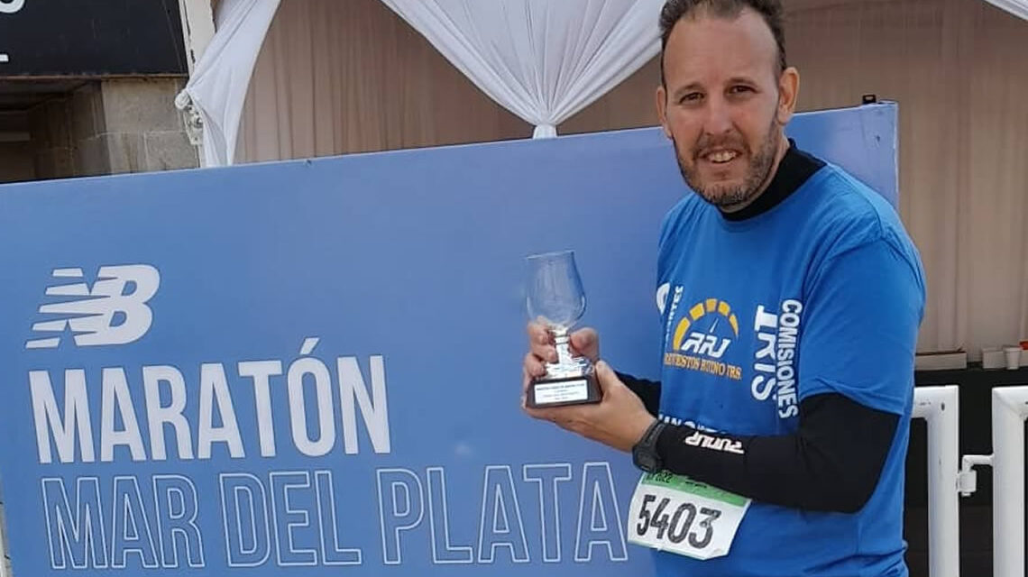 Germán Chiarotto participó en Mar del Plata de la Maratón y obtuvo el 3er. lugar en su categoría