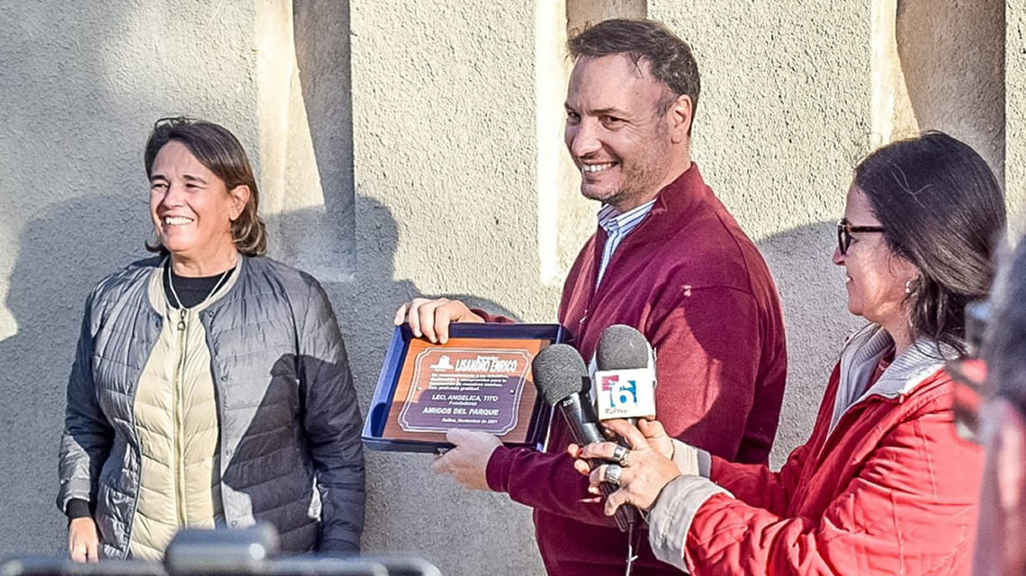 Amigos del Parque Rufino reconocieron al senador Lisandro Enrico