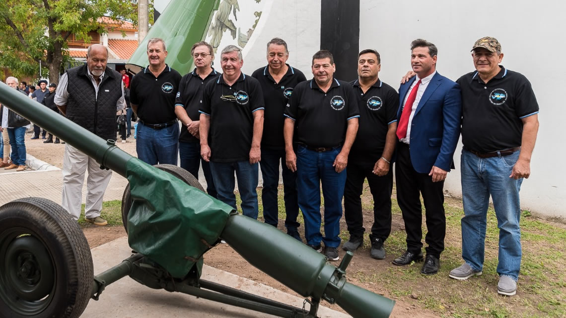 Homenaje a los Veteranos y Caídos en Malvinas en la Plazoleta 2 de Abril