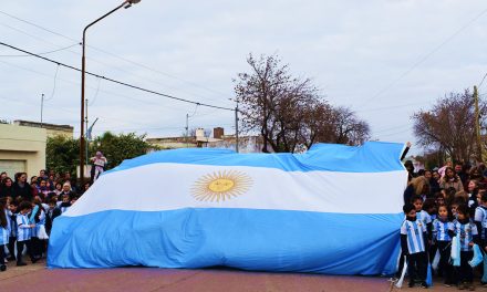 Promesa  de Lealtad a la Bandera en Rufino