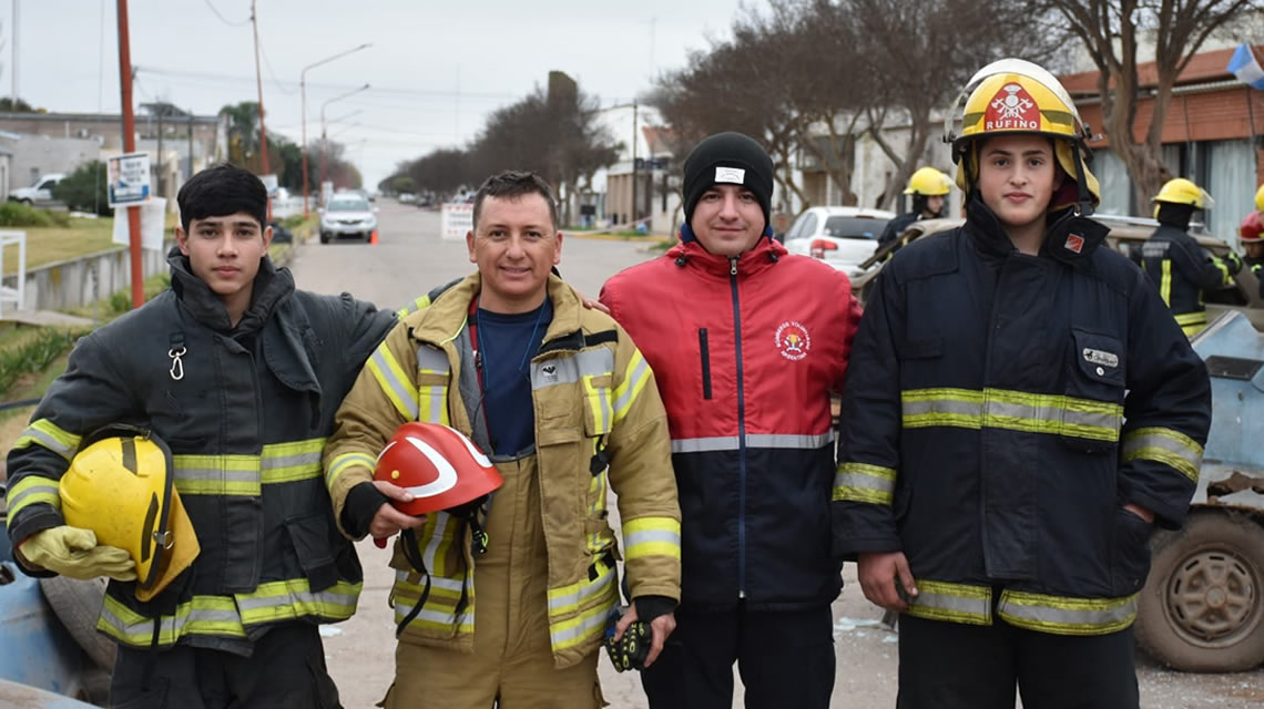 Cadetes de la Regional 10 se capacitaron en rescate vehicular