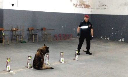 Muestra de canes especializados Forense en el Instituto de Seguridad Pública