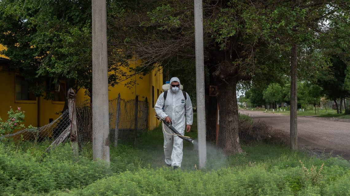 Fumigan para prevenir la Encefalomielitis Equina