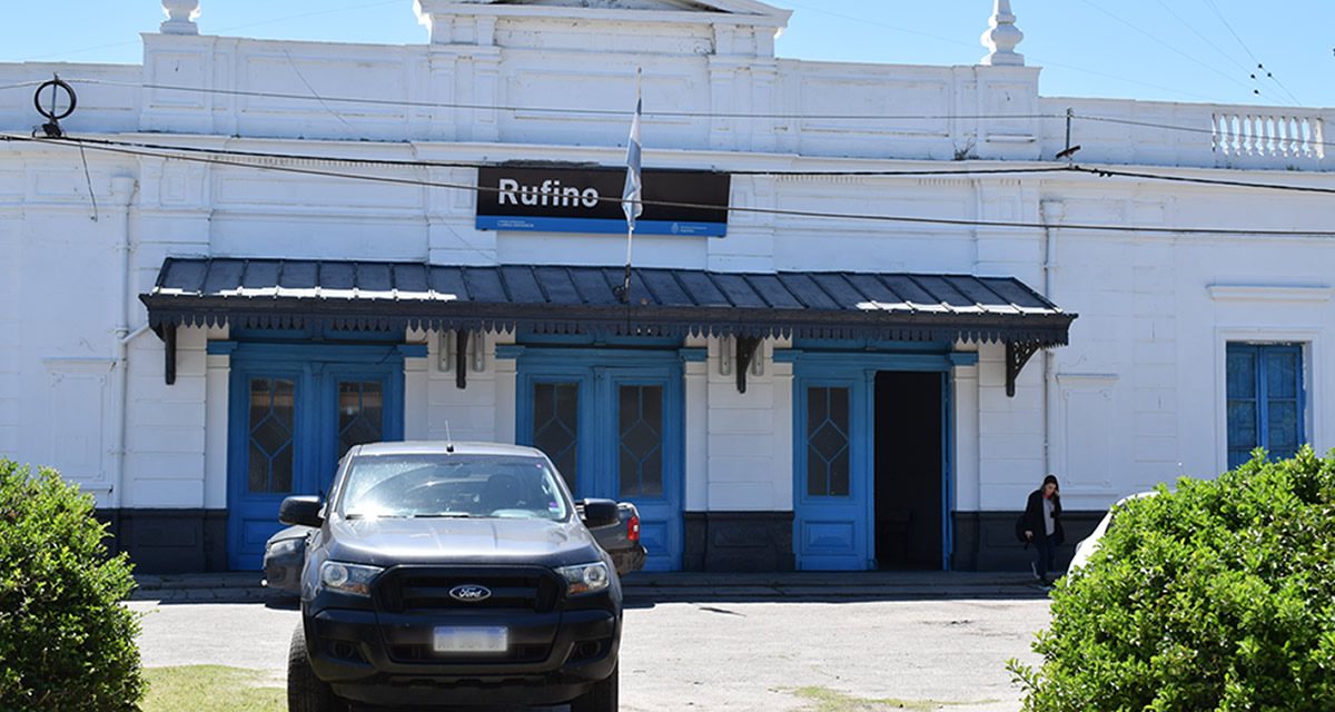 Trabajadores cesanteados en el ferrocarril de Rufino