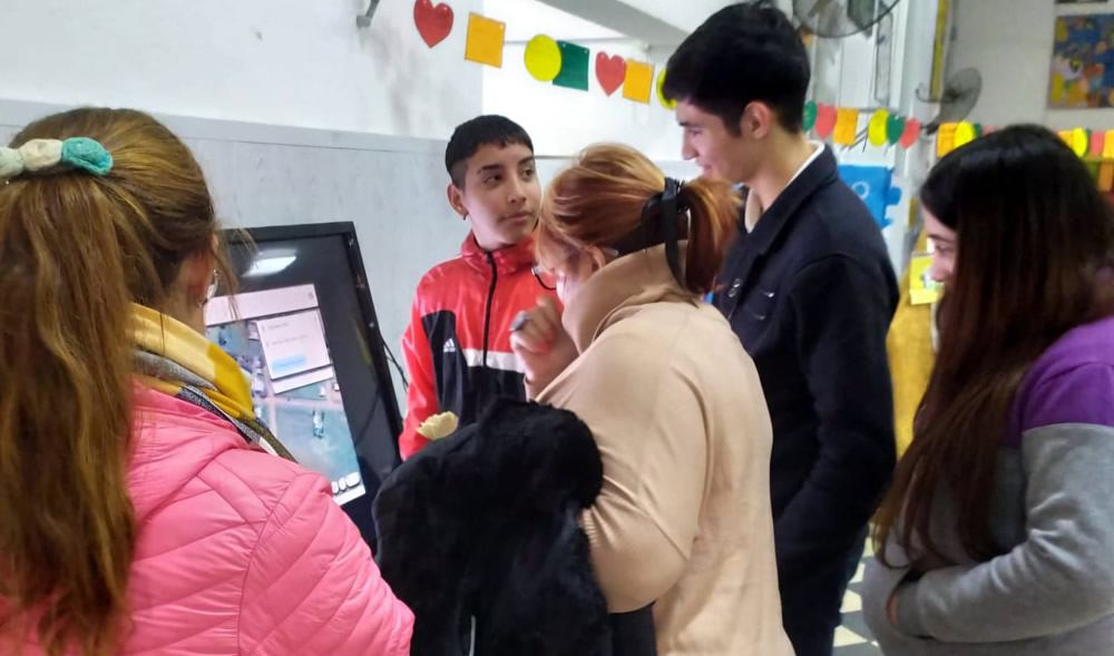 Explorando Oportunidades: Feria Educativa en la Escuela N° 271
