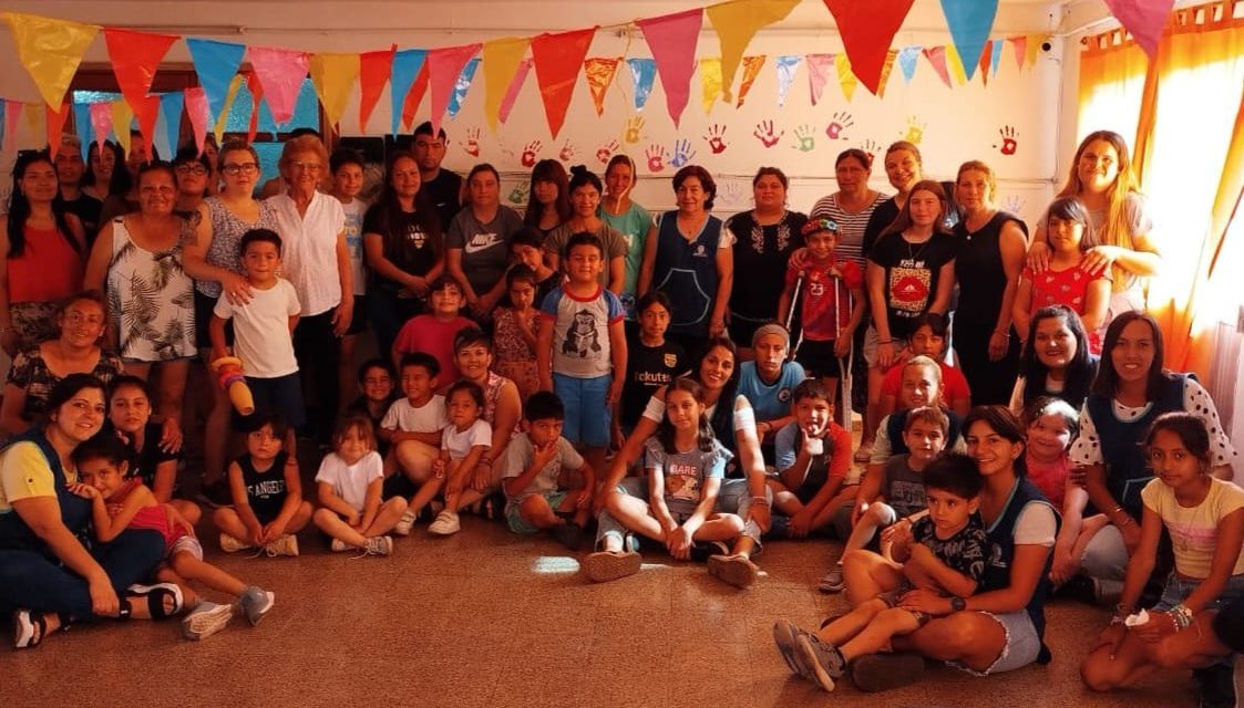 Festejo familiar en la guardería del CAF