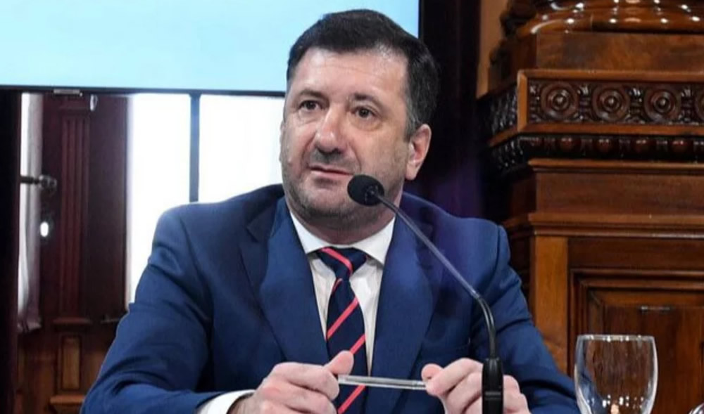 Un senador aliado de Milei fue detenido en Paraguay con 200 mil dólares