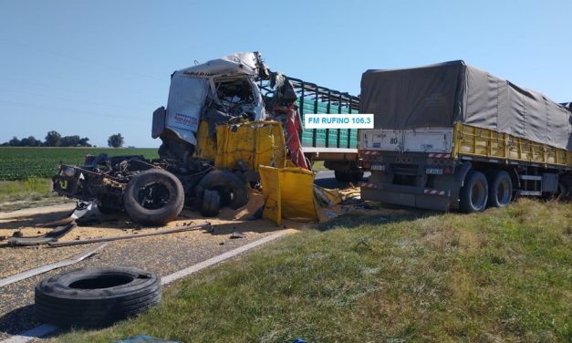 Grave accidente en la Ruta 33 entre Lazzarino y Rufino: un chofer habría fallecido