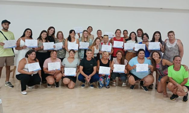 Finalizó el curso de electricidad para mujeres y colectivo LGBTIQ+