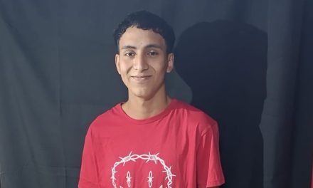 Buscan a un adolescente que se fue de su casa y no regresó en Venado Tuerto