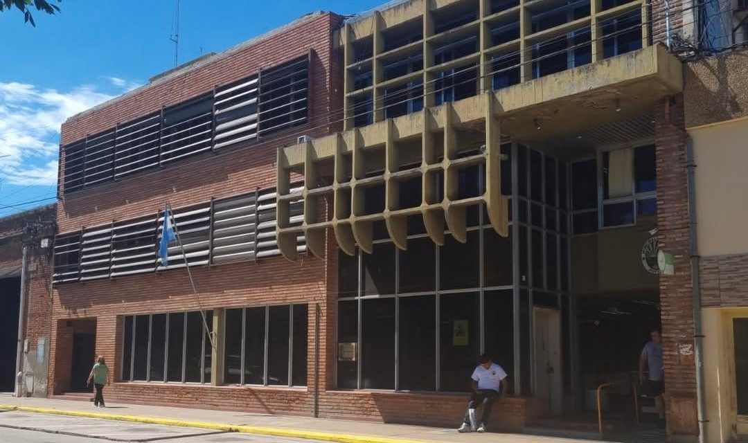 Incremento salarial a trabajadores municipales por decreto