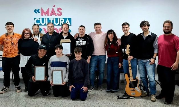 Reconocimientos a músicos de la Banda Municipal Miguel Ángel «Coco» Vera de la ciudad de Rufino