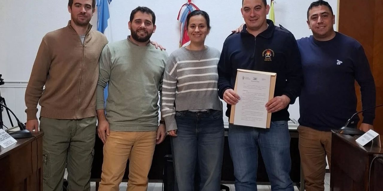 El Concejo Deliberante rufinense reconoció al bombero voluntario Ignacio Civitelli por su capacitación internacional