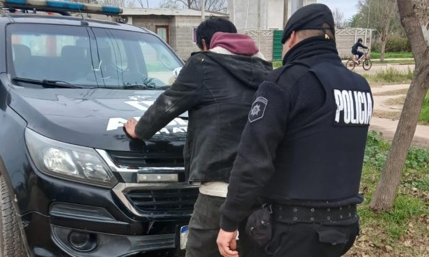 Rufino: Dos aprehendidos y elementos recuperados tras un robo en una vivienda
