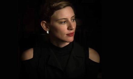 Ariana Daniele presenta su nuevo libro este domingo