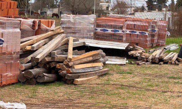 Comenzó la construcción de 25 viviendas en Rufino