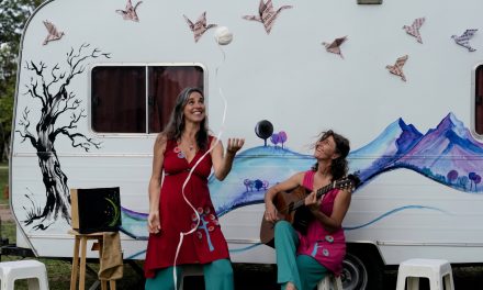 Rueda la Luna: Cuentos con Música para Toda la Familia